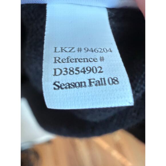 Eddie Bauer Cotton Cashmere V-Neck Sweater Black NWT Men’s Size Large Minimalist - Picture 8 of 8